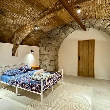 Loft De Charme En Centre Ville Sartène Εξωτερικό φωτογραφία