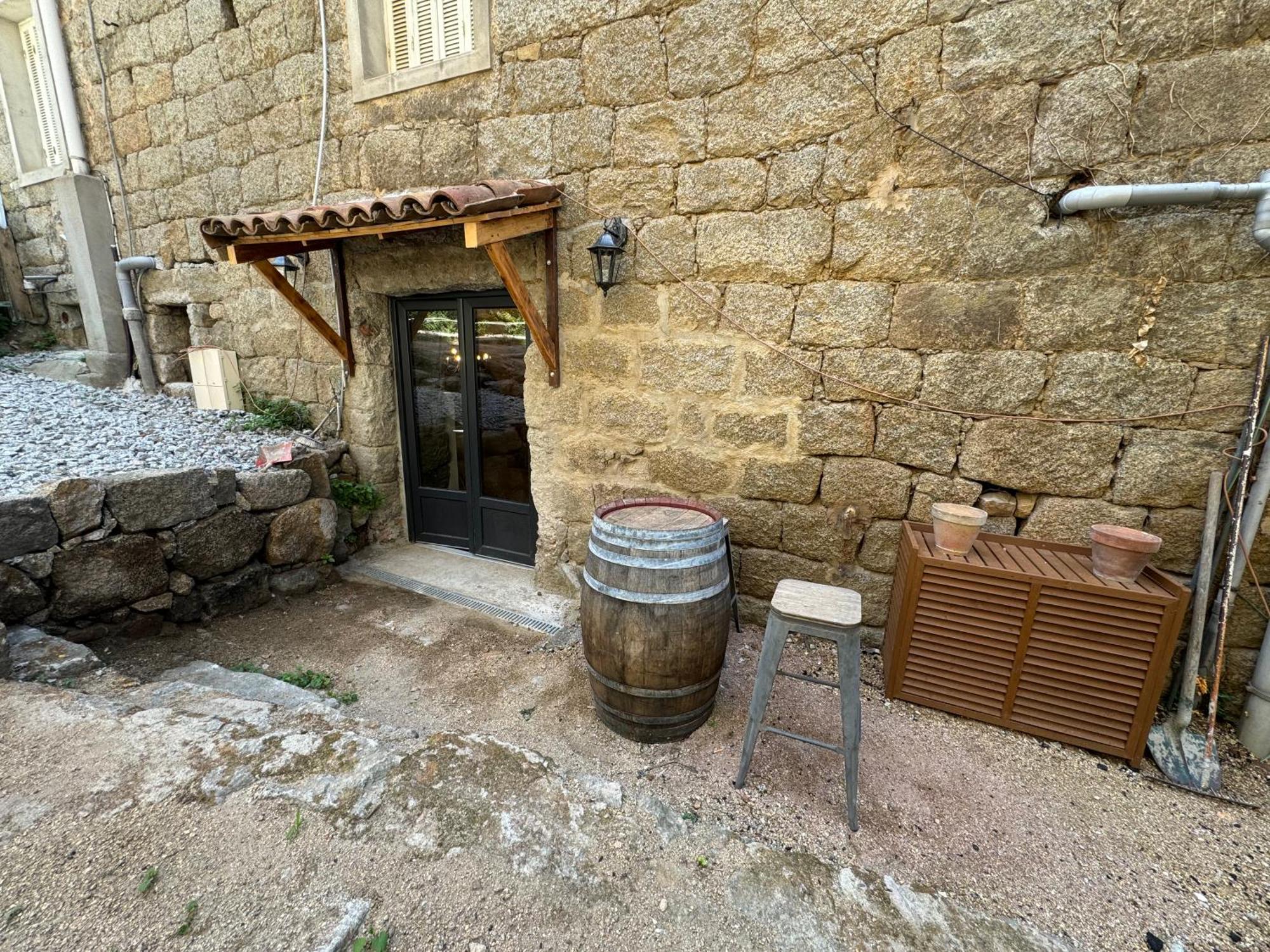 Loft De Charme En Centre Ville Sartène Εξωτερικό φωτογραφία